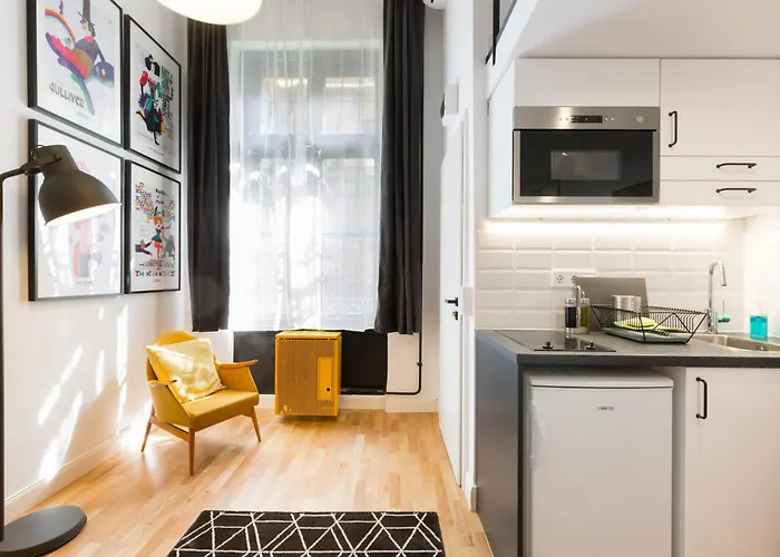 Super Location - Comfy